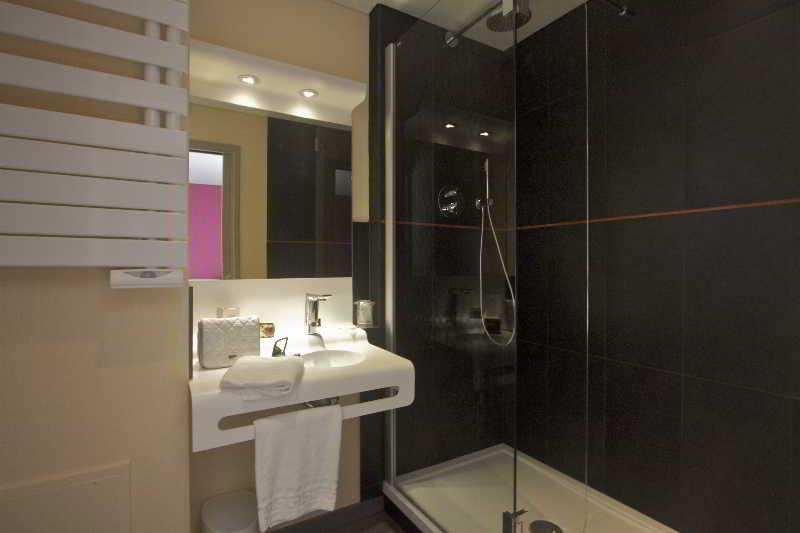 Hotel Novalis 奎恩佩勒 外观 照片